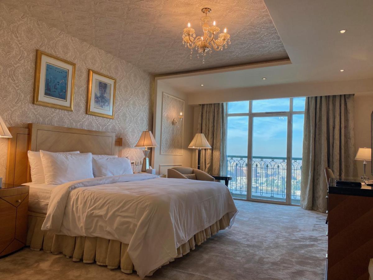 Chez Haytham At Four Seasons Nile Plaza Residential Suite Cairo Exterior foto