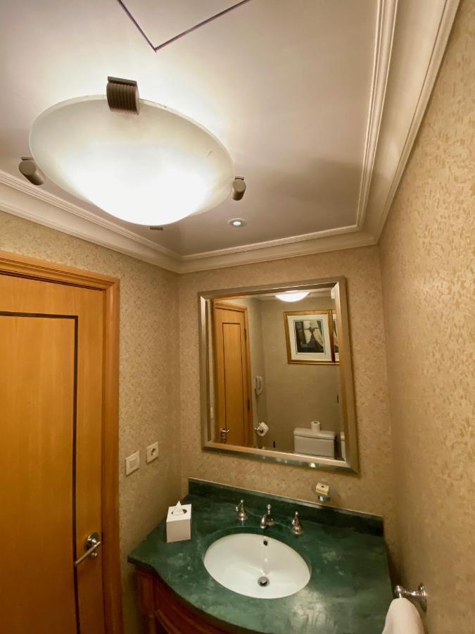 Chez Haytham At Four Seasons Nile Plaza Residential Suite Cairo Exterior foto