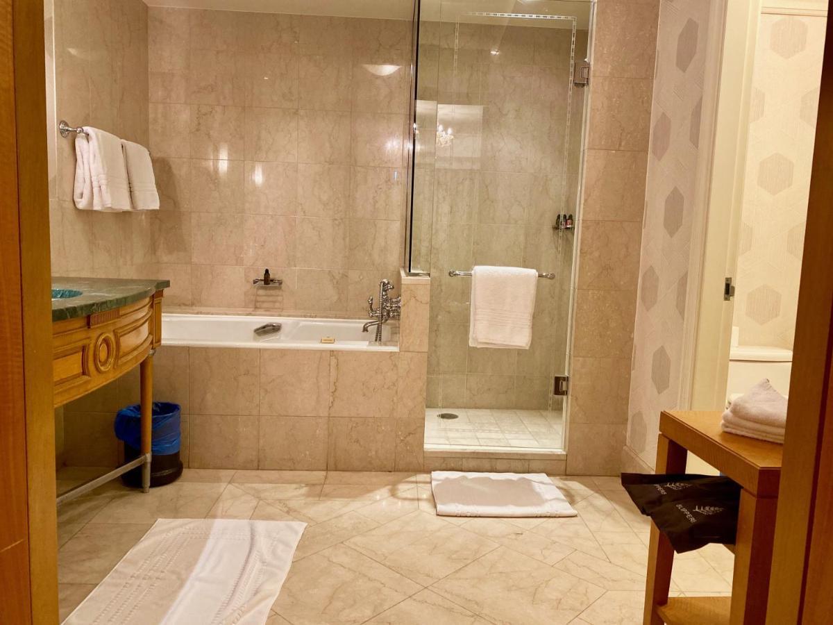 Chez Haytham At Four Seasons Nile Plaza Residential Suite Cairo Exterior foto